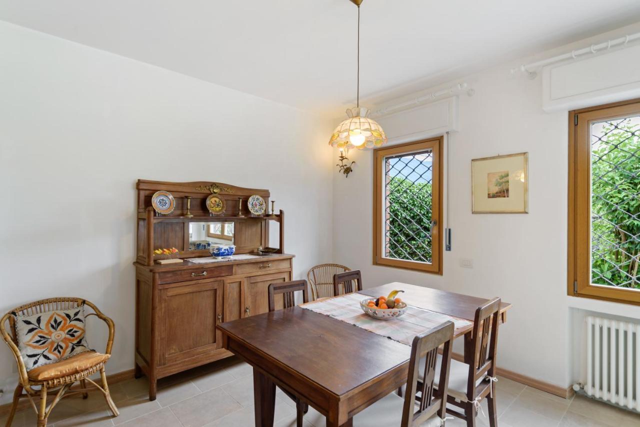 Como Lake Cosy Flat With Garden And Parking Apartman Cernobbio Kültér fotó